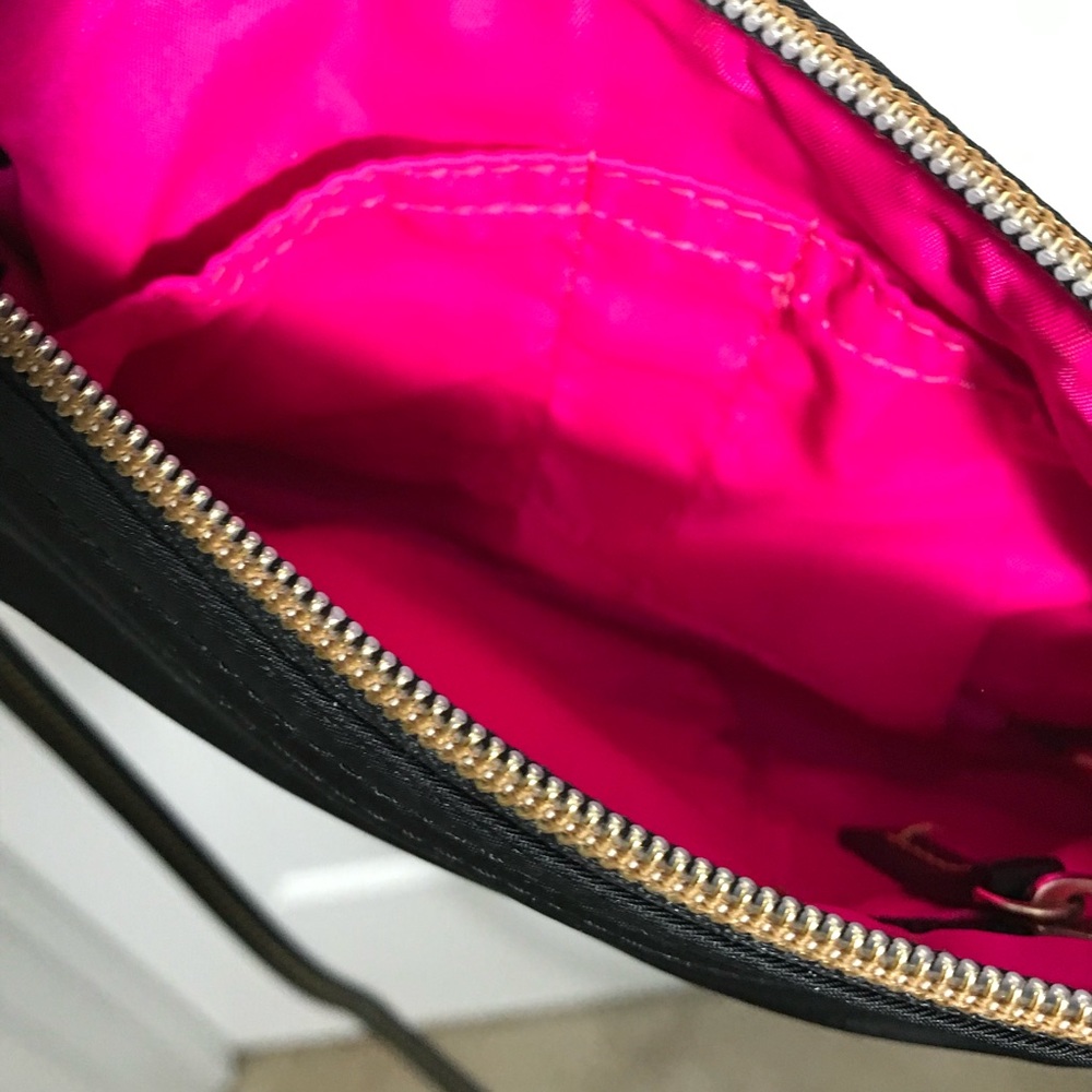 Dooney & Bourke Black Nylon Crossbody Bag EUC - Picture 6 of 6